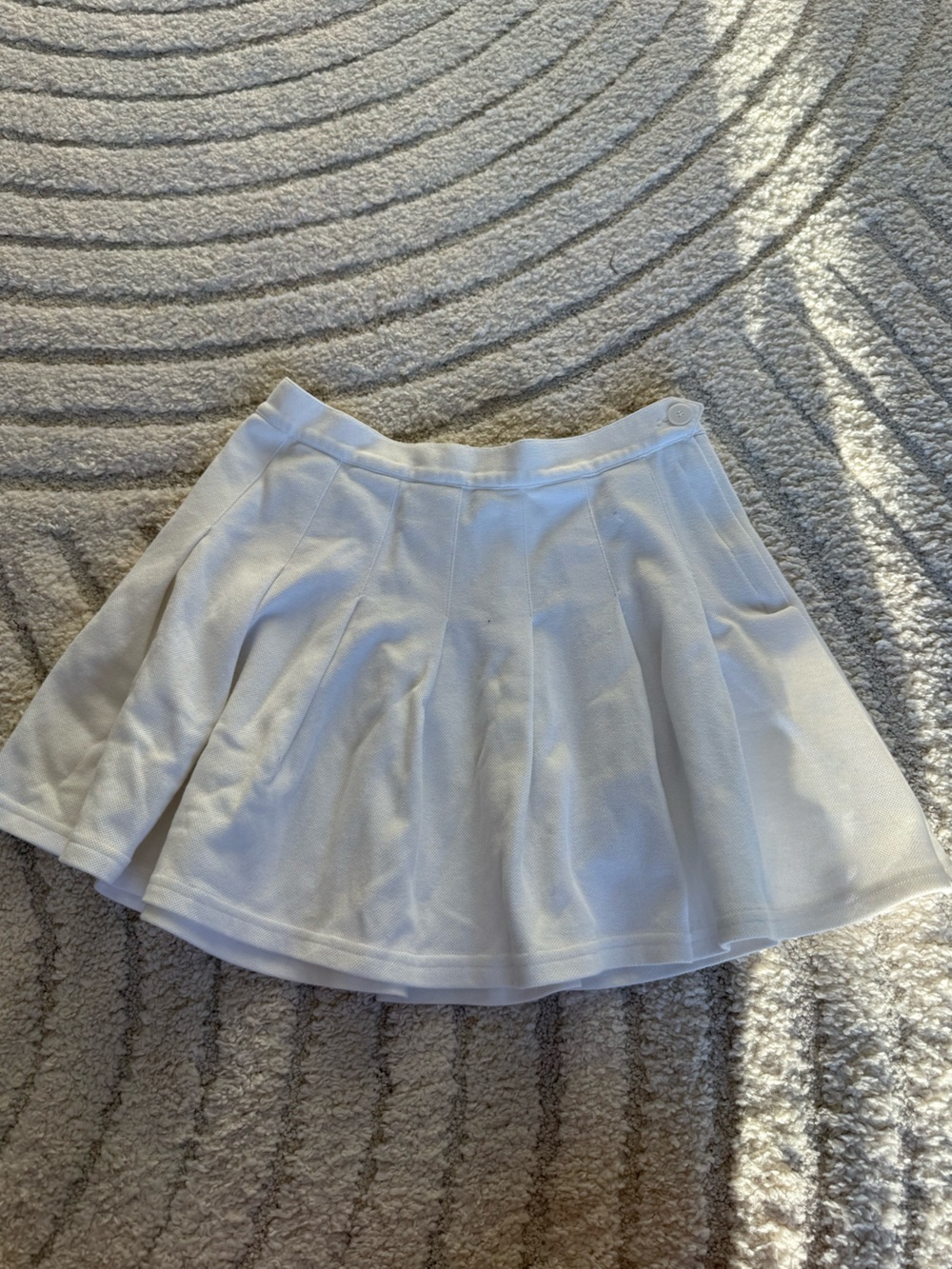 Elodie White Pleated Mini Skirt